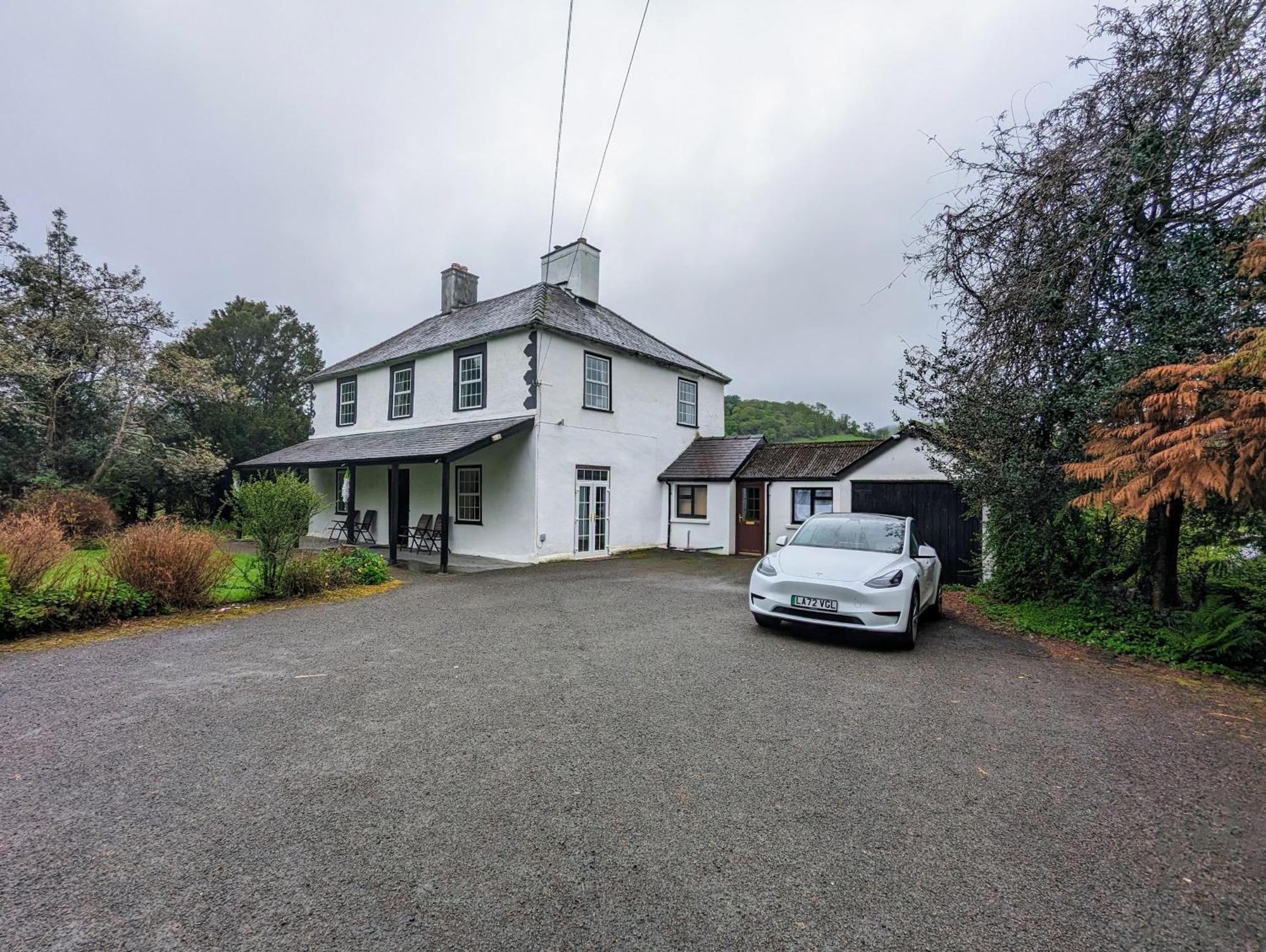 Aberhiriath Hall - The Old Georgian Manor House By The River Dyfi Cemmaes Exterior photo